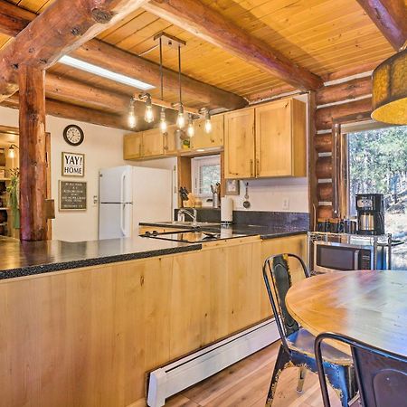 Classic Colorado Log Home With Mountain Views! Florissant Bagian luar foto