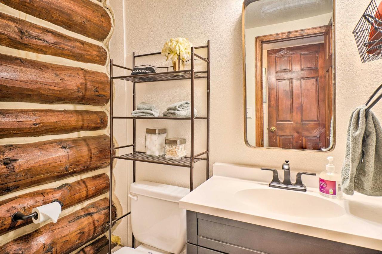 Classic Colorado Log Home With Mountain Views! Florissant Bagian luar foto