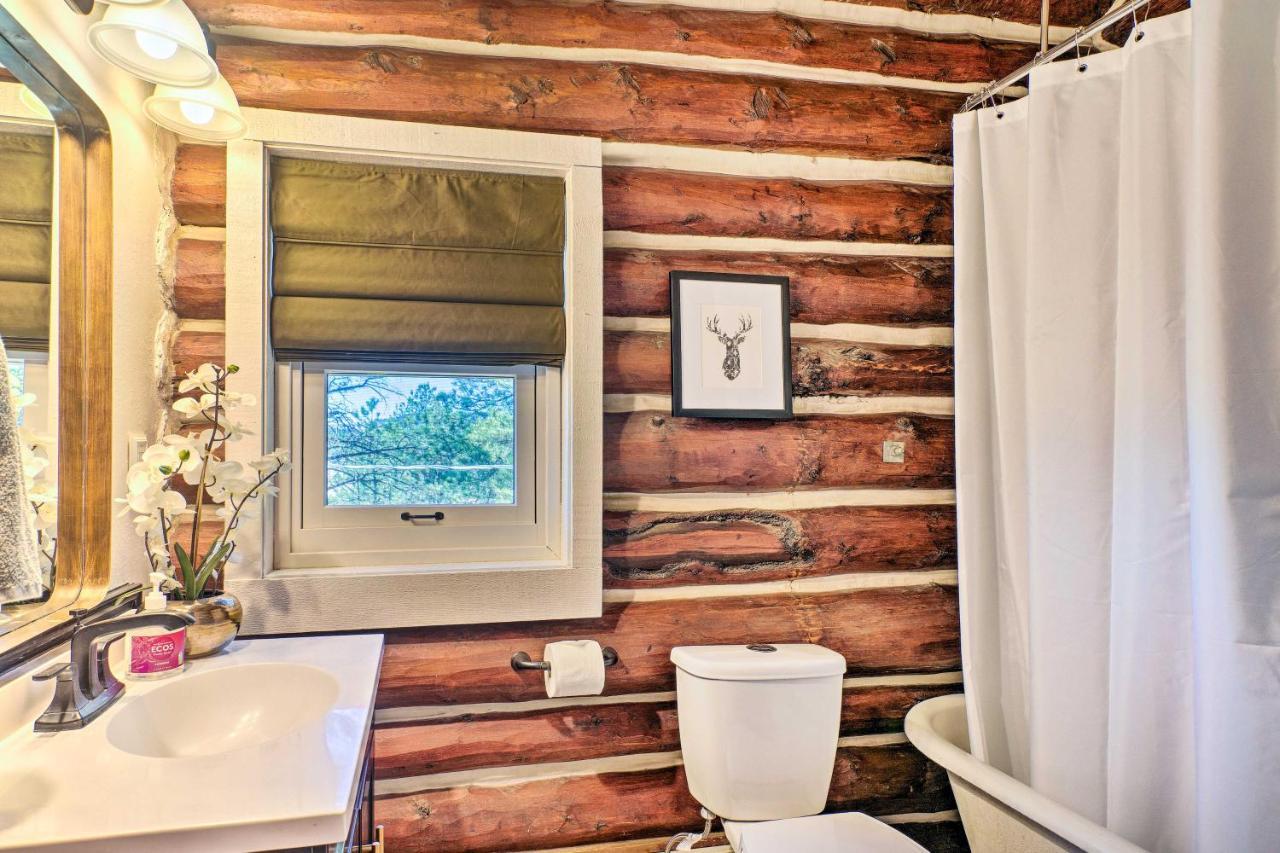 Classic Colorado Log Home With Mountain Views! Florissant Bagian luar foto