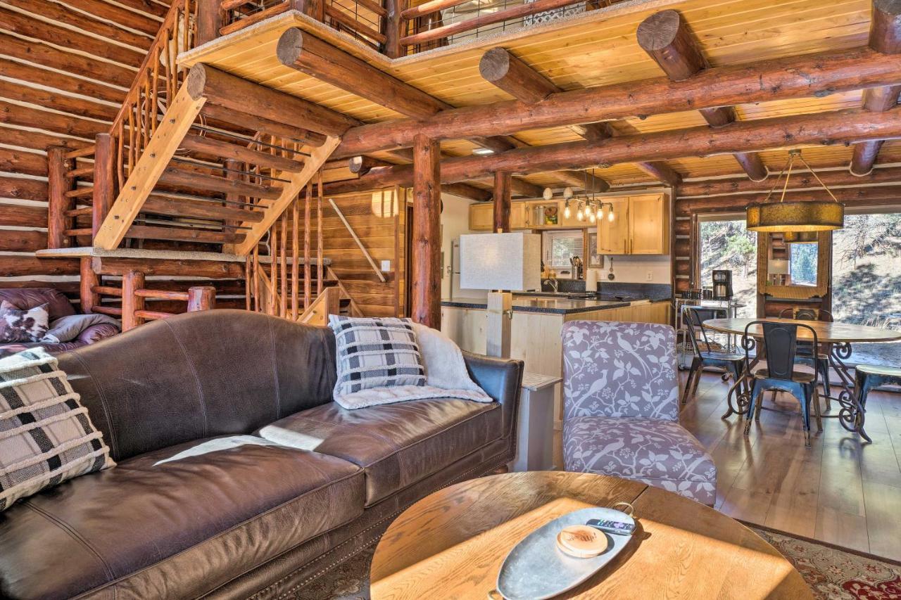 Classic Colorado Log Home With Mountain Views! Florissant Bagian luar foto