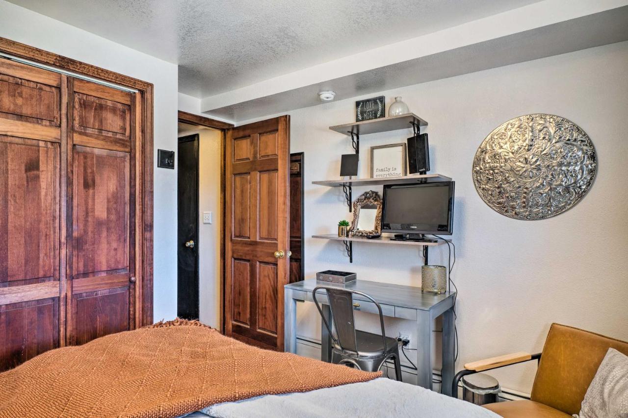 Classic Colorado Log Home With Mountain Views! Florissant Bagian luar foto